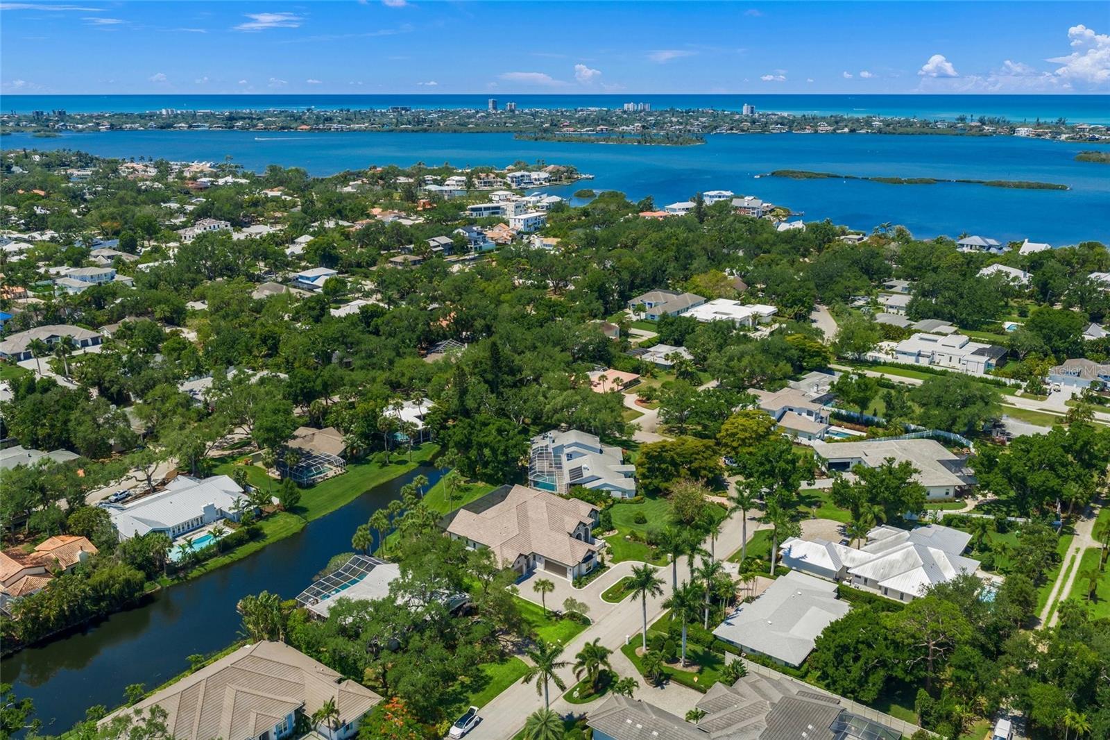 1575 EASTBROOK DR, SARASOTA, FL, 34231