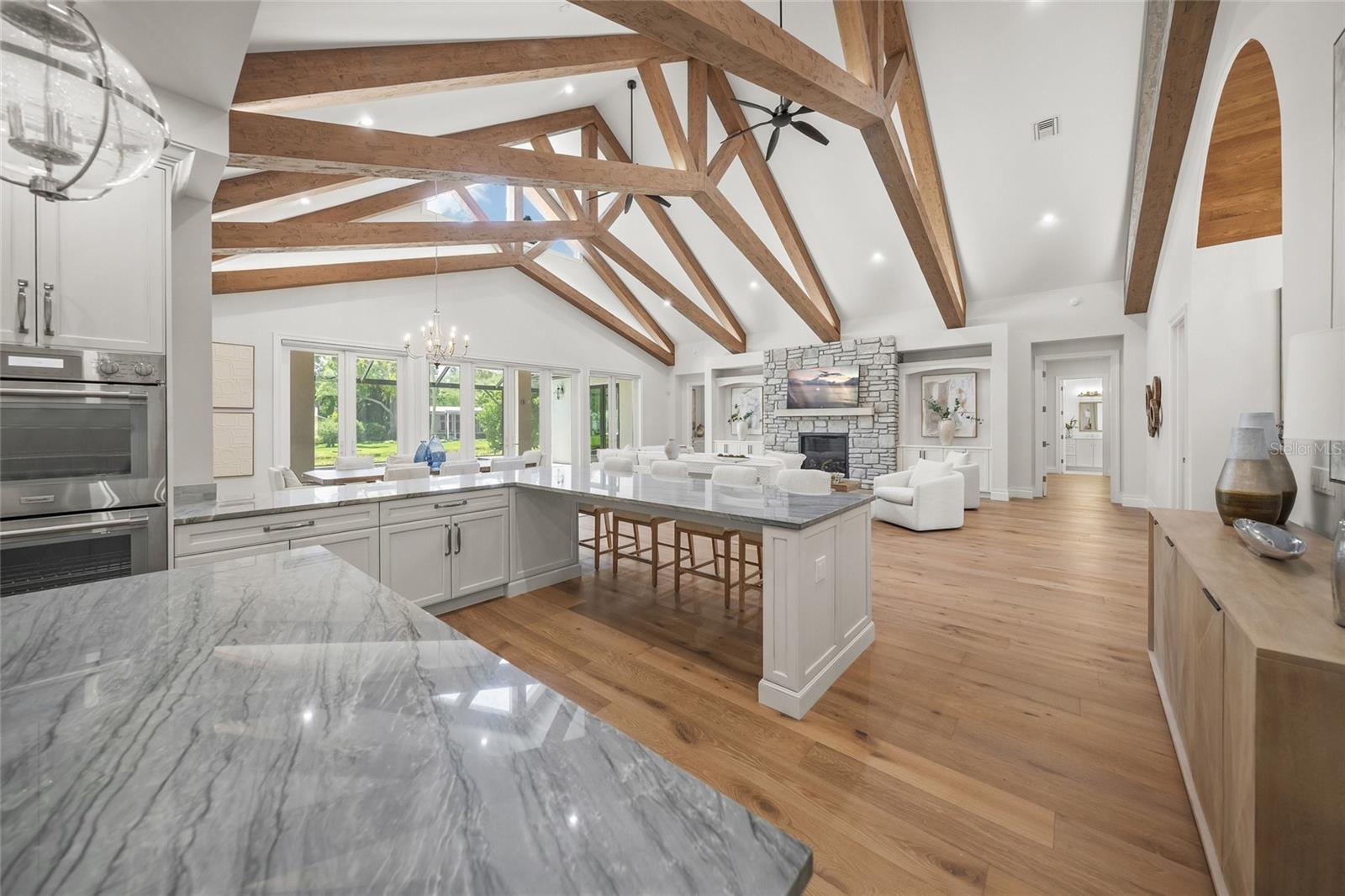 1575 EASTBROOK DR, SARASOTA, FL, 34231