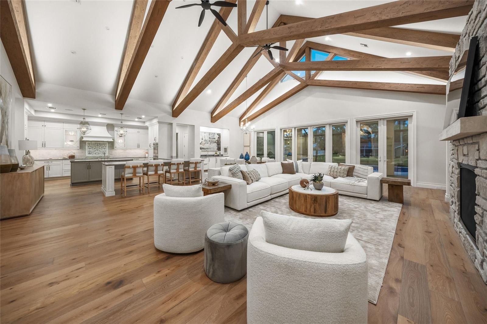 1575 EASTBROOK DR, SARASOTA, FL, 34231