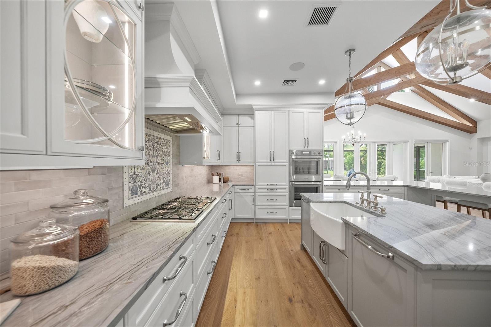 1575 EASTBROOK DR, SARASOTA, FL, 34231