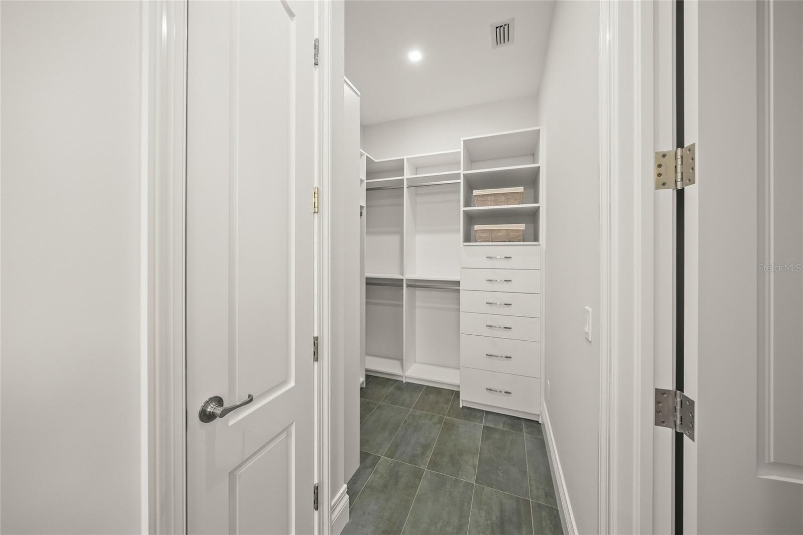 1575 EASTBROOK DR, SARASOTA, FL, 34231