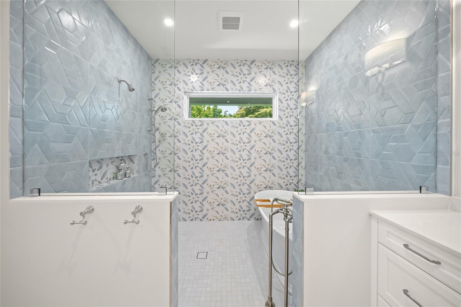 1575 EASTBROOK DR, SARASOTA, FL, 34231