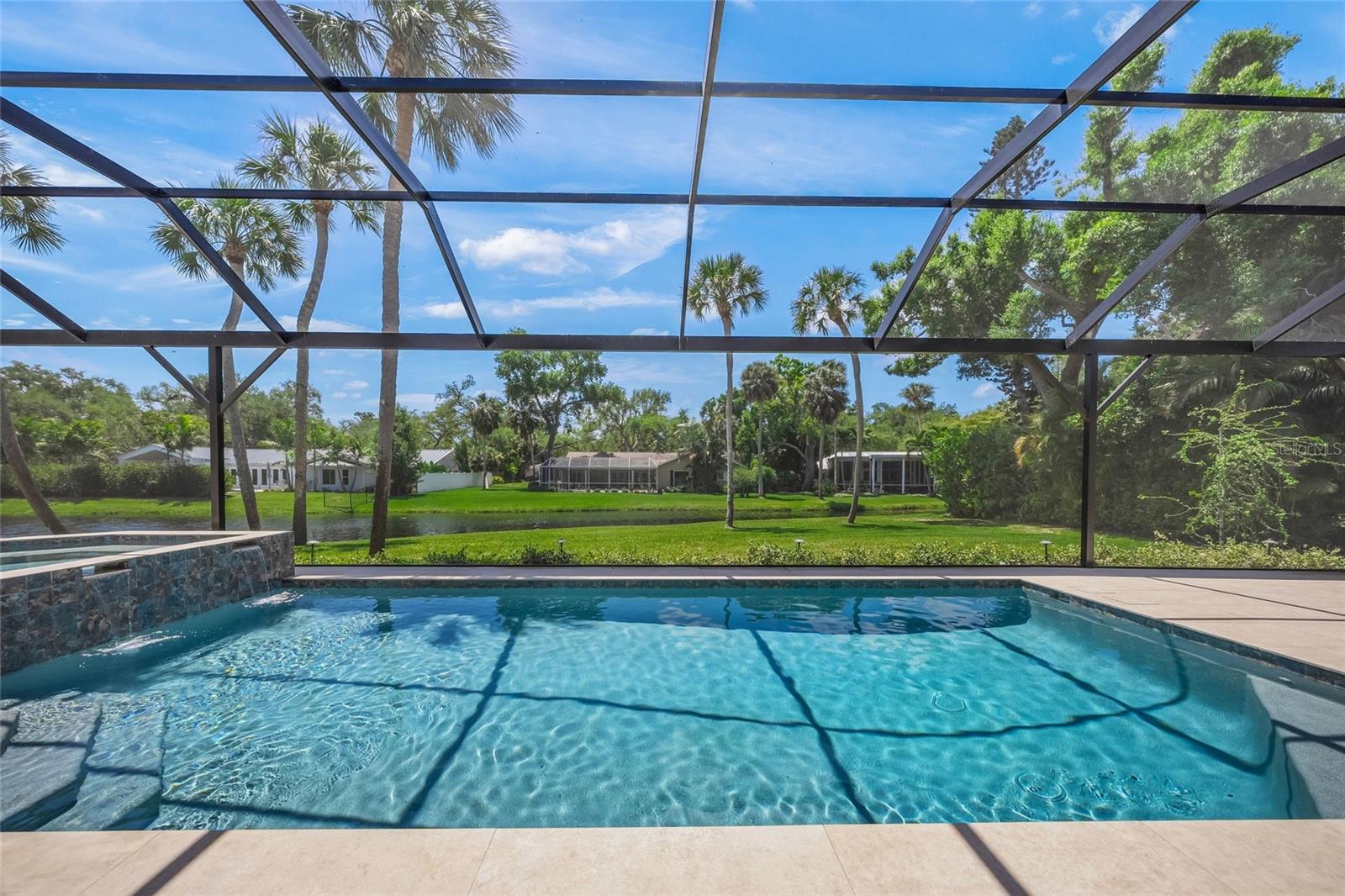 1575 EASTBROOK DR, SARASOTA, FL, 34231