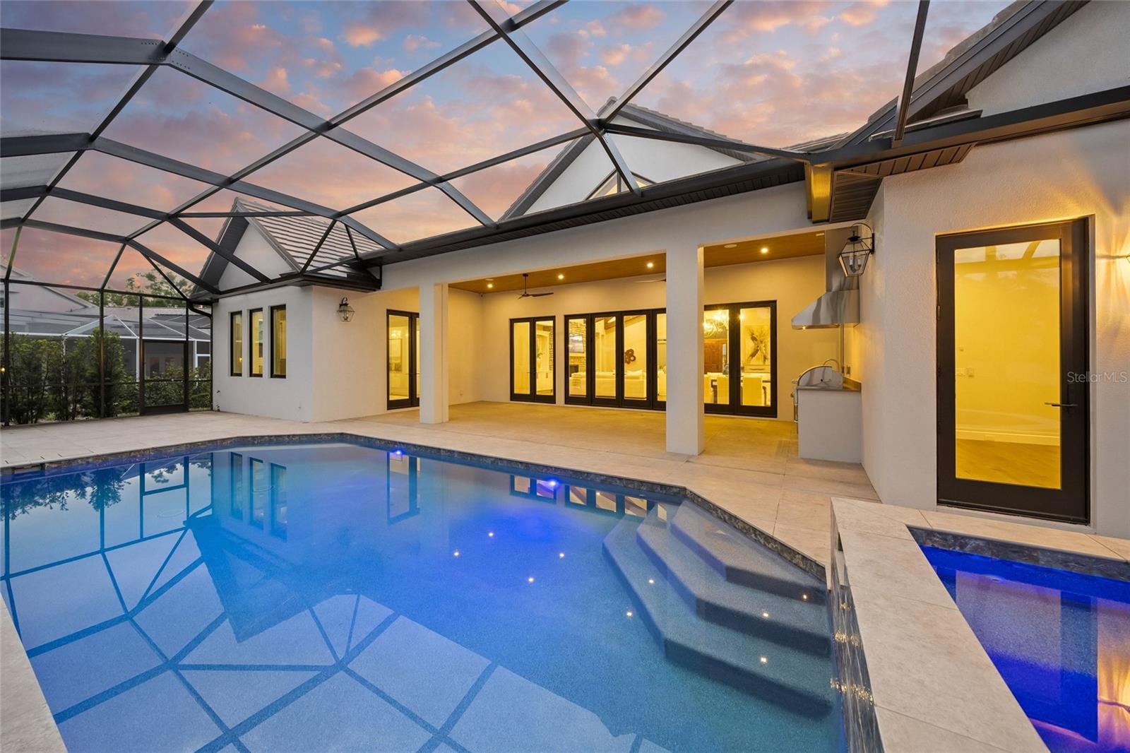 1575 EASTBROOK DR, SARASOTA, FL, 34231