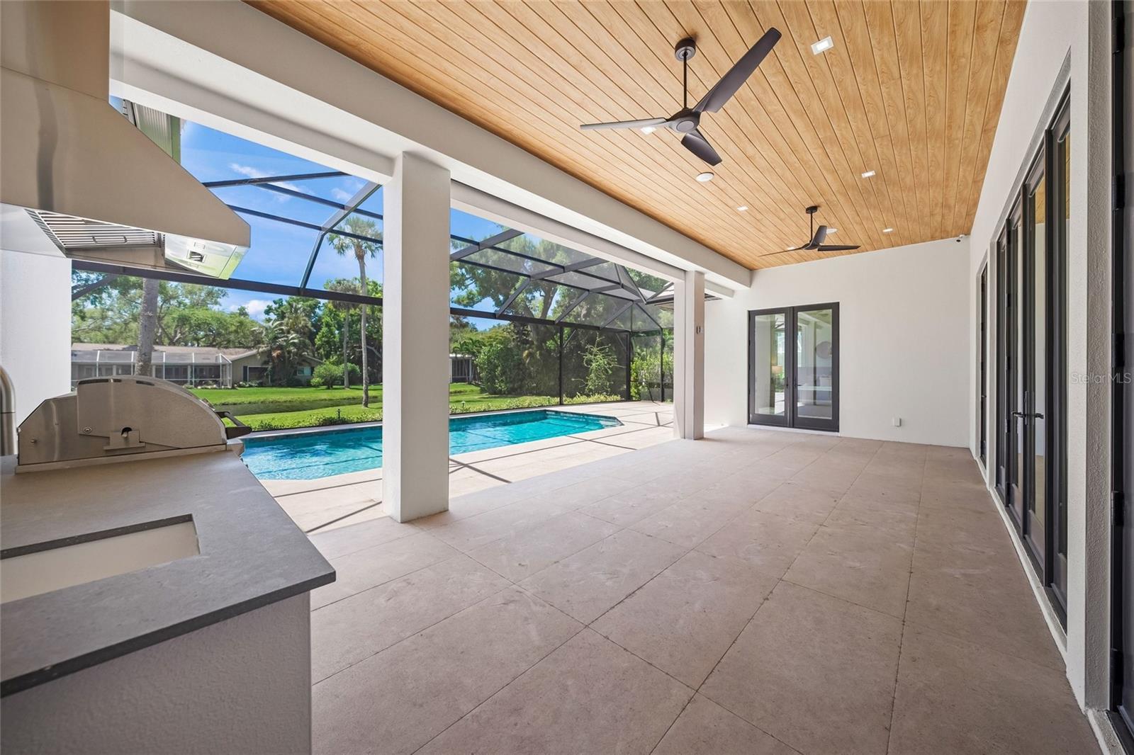 1575 EASTBROOK DR, SARASOTA, FL, 34231