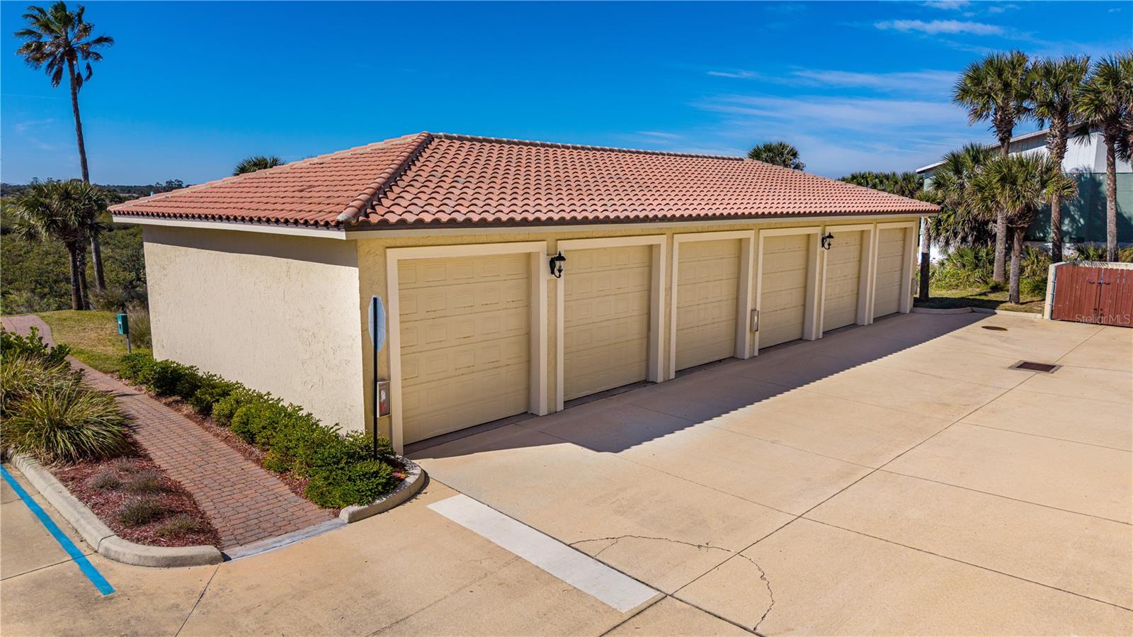 2450 N OCEAN SHORE BLVD #211, FLAGLER BEACH, FL, 32136