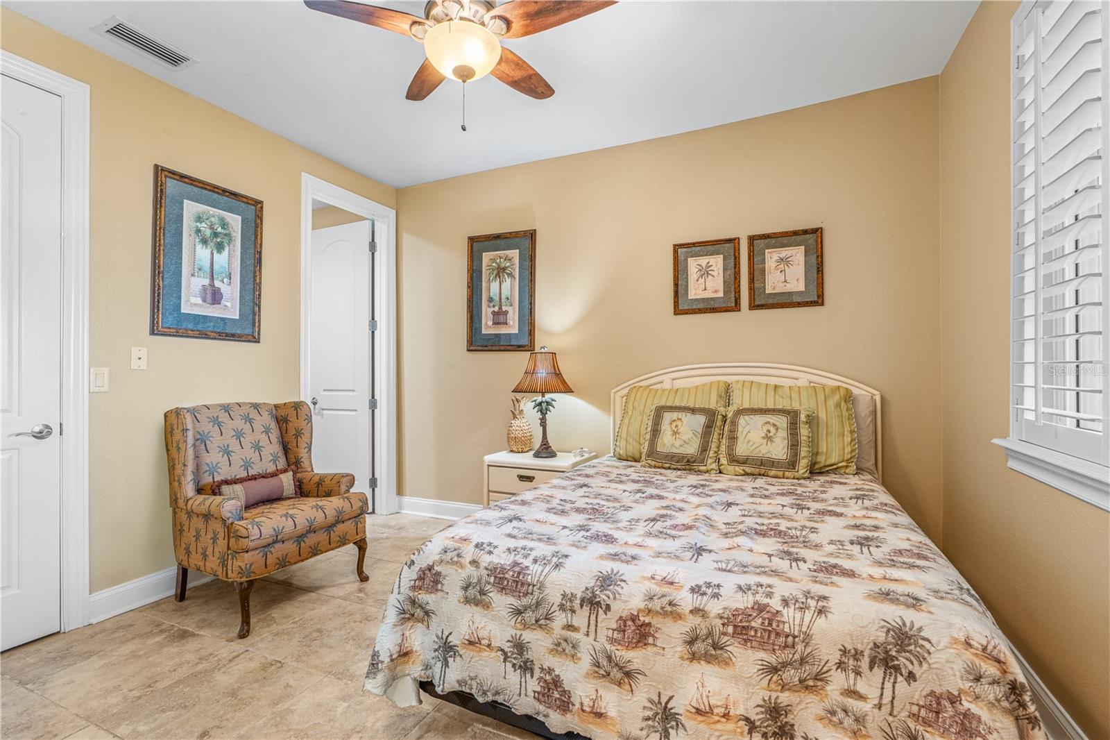 2450 N OCEAN SHORE BLVD #211, FLAGLER BEACH, FL, 32136