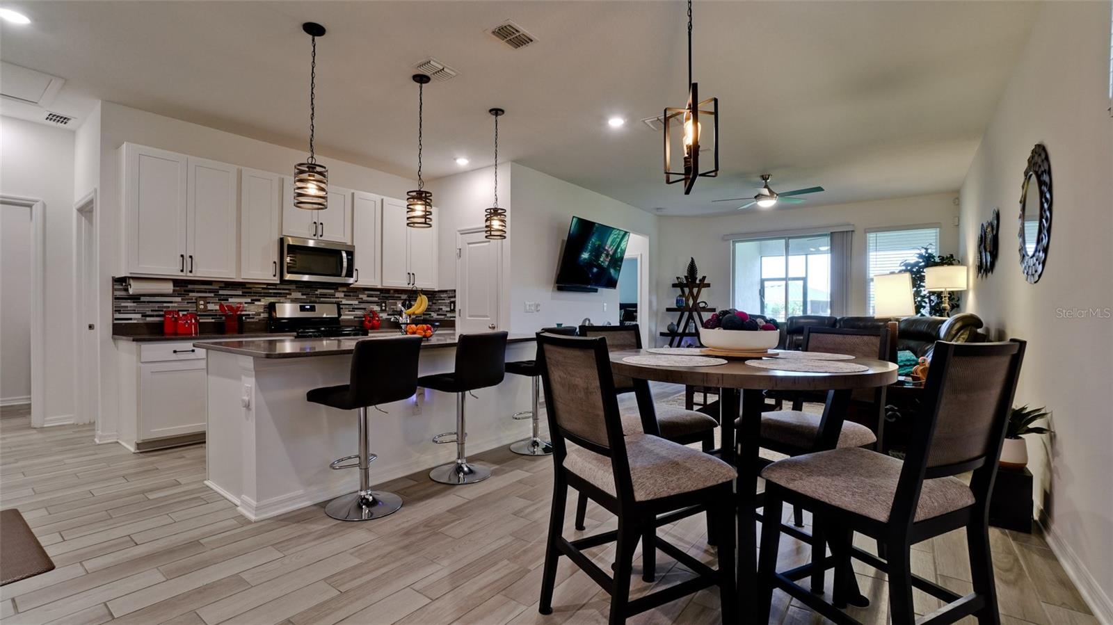 5764 BUNGALOW GROVE CT, PALMETTO, FL, 34221