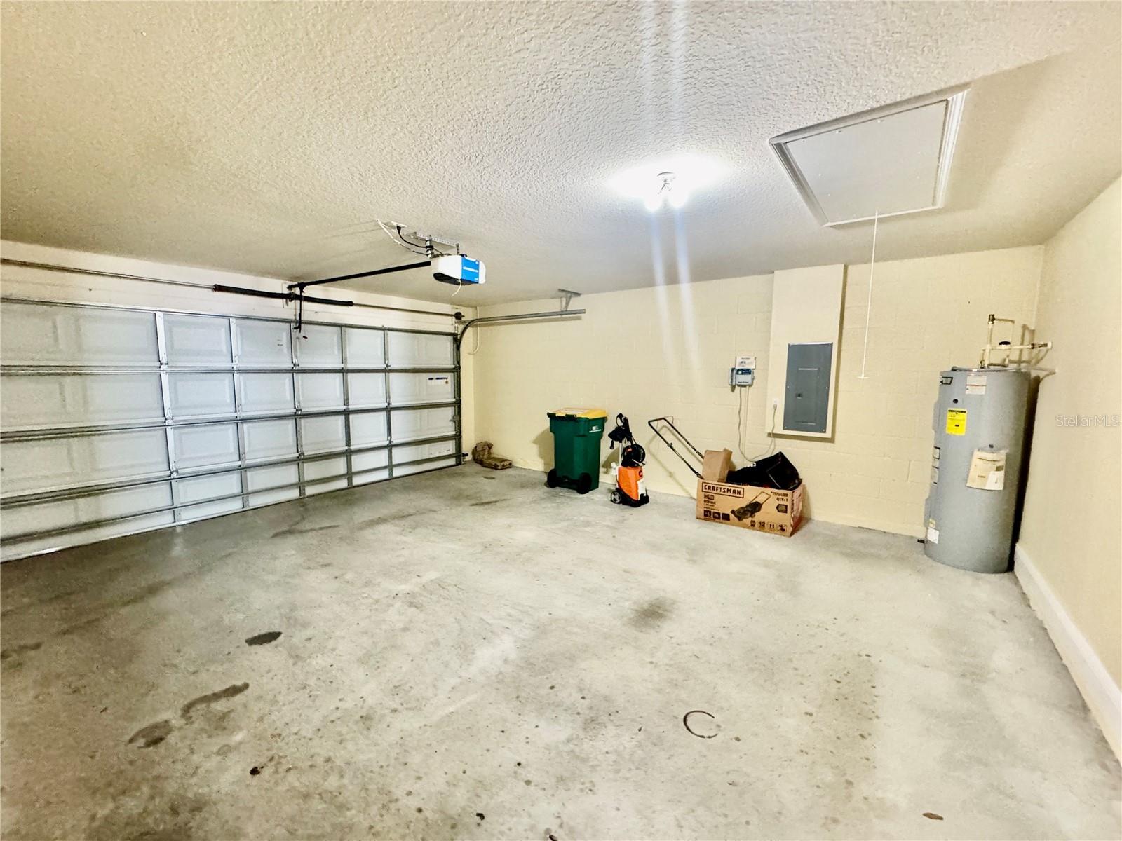 906 CHESTNUT DR, FRUITLAND PARK, FL, 34731