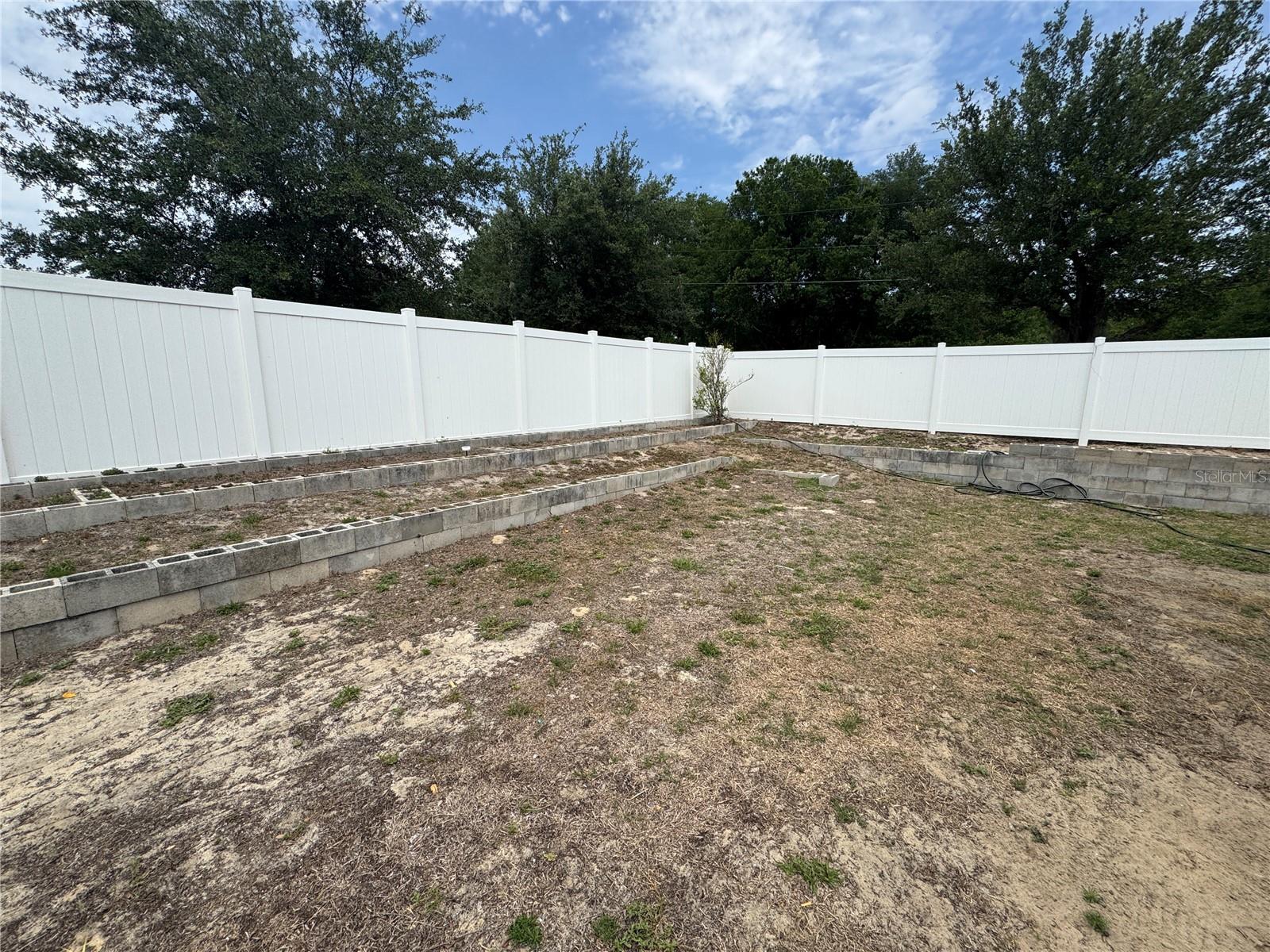 906 CHESTNUT DR, FRUITLAND PARK, FL, 34731