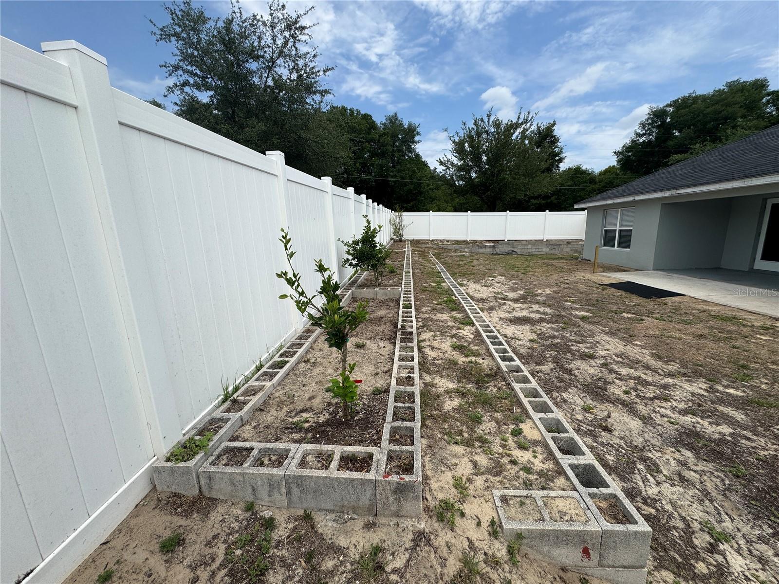 906 CHESTNUT DR, FRUITLAND PARK, FL, 34731