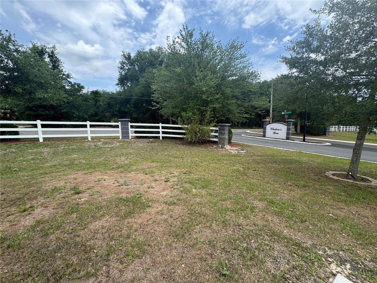 906 CHESTNUT DR, FRUITLAND PARK, FL, 34731