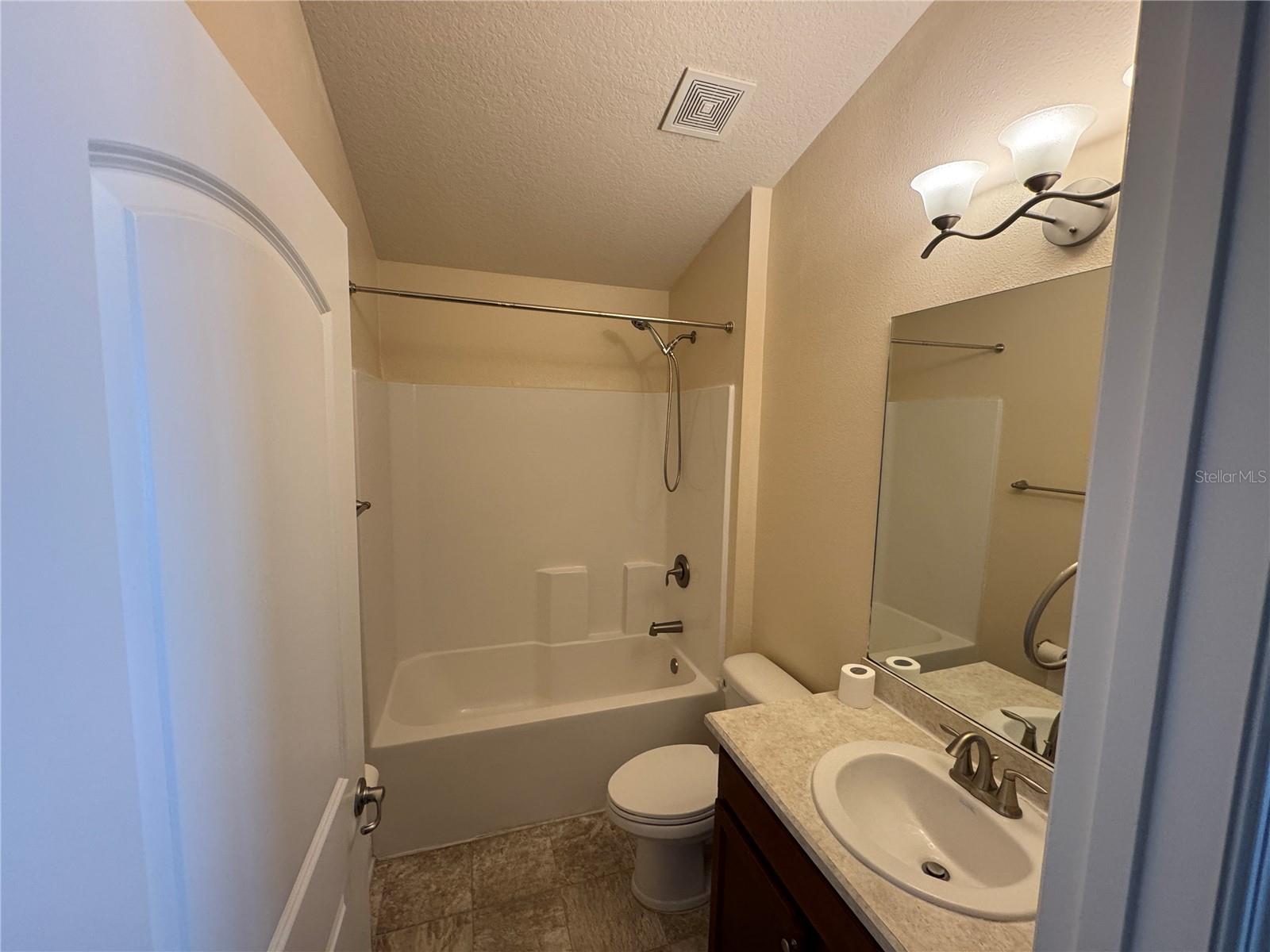906 CHESTNUT DR, FRUITLAND PARK, FL, 34731