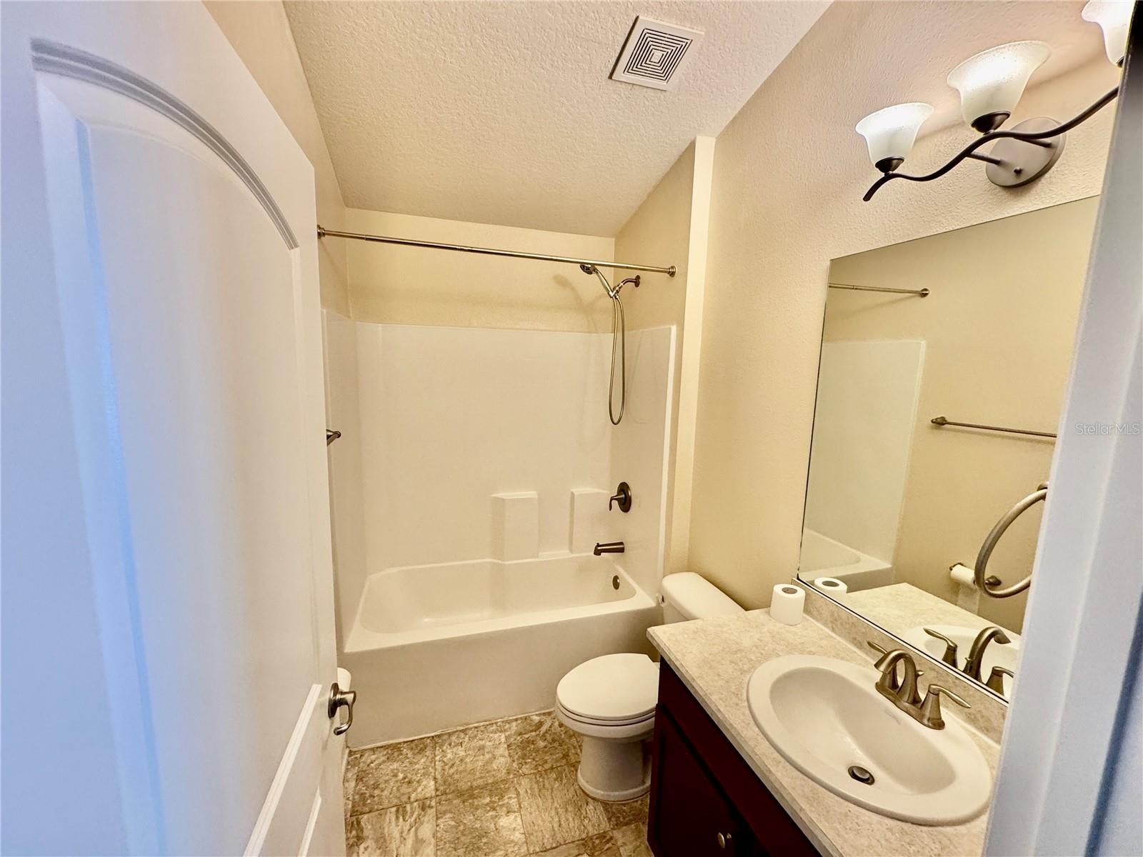 906 CHESTNUT DR, FRUITLAND PARK, FL, 34731