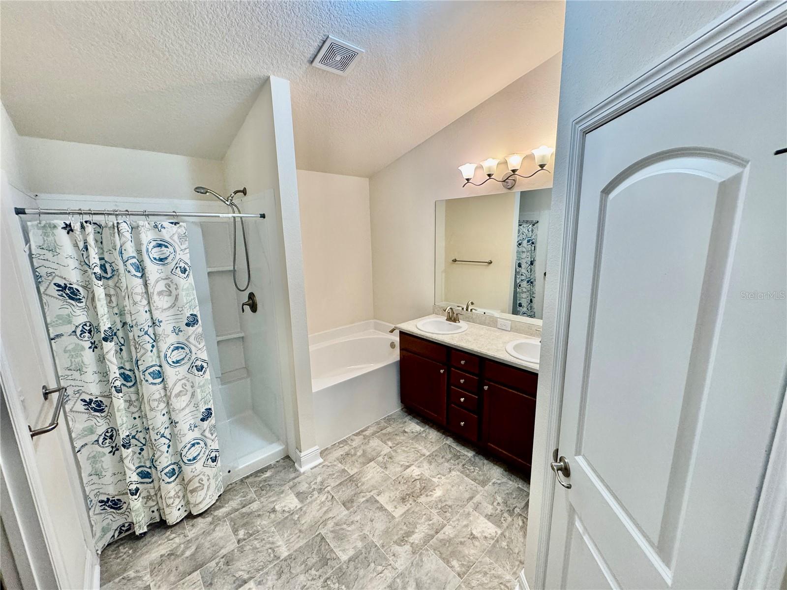 906 CHESTNUT DR, FRUITLAND PARK, FL, 34731