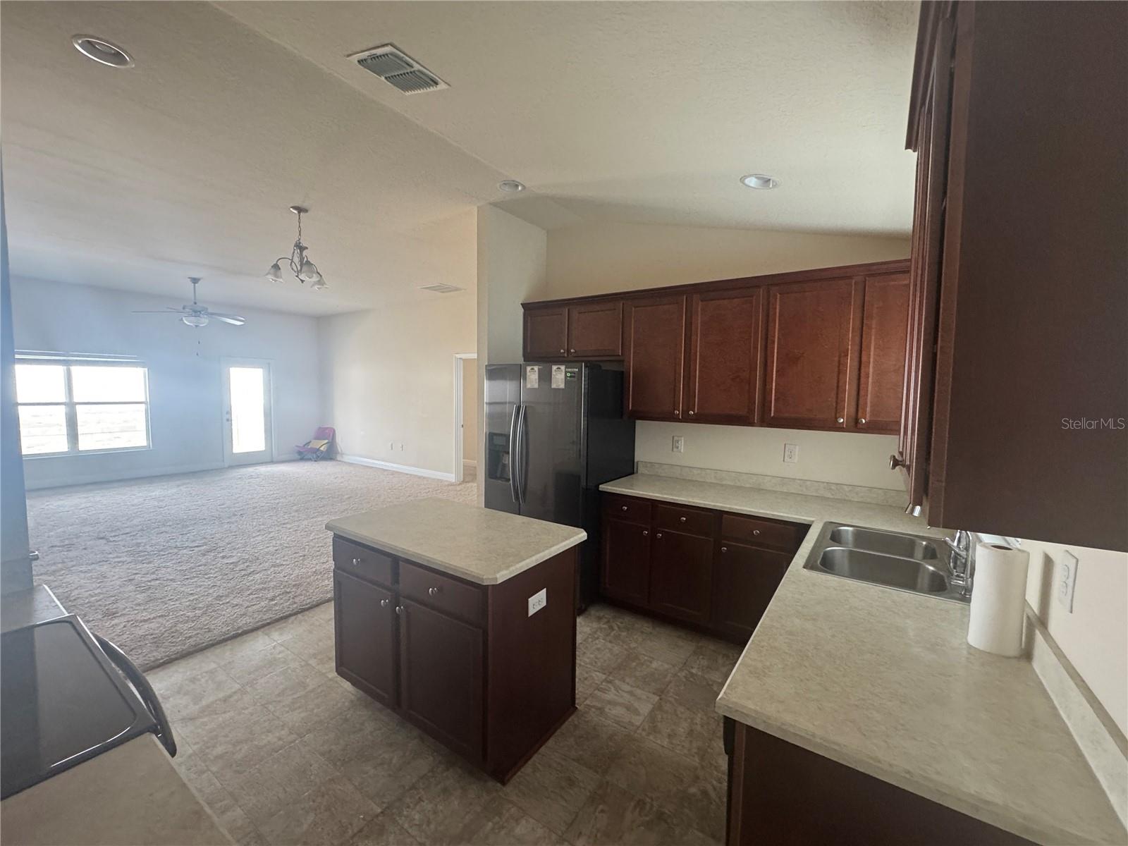 906 CHESTNUT DR, FRUITLAND PARK, FL, 34731