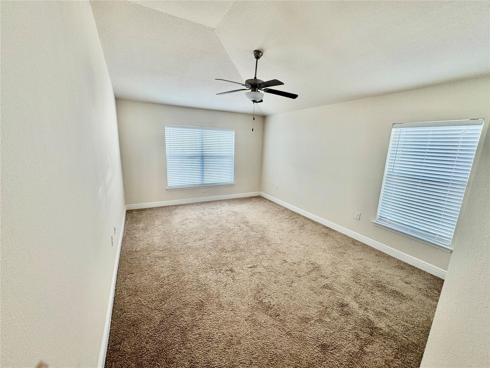 906 CHESTNUT DR, FRUITLAND PARK, FL, 34731