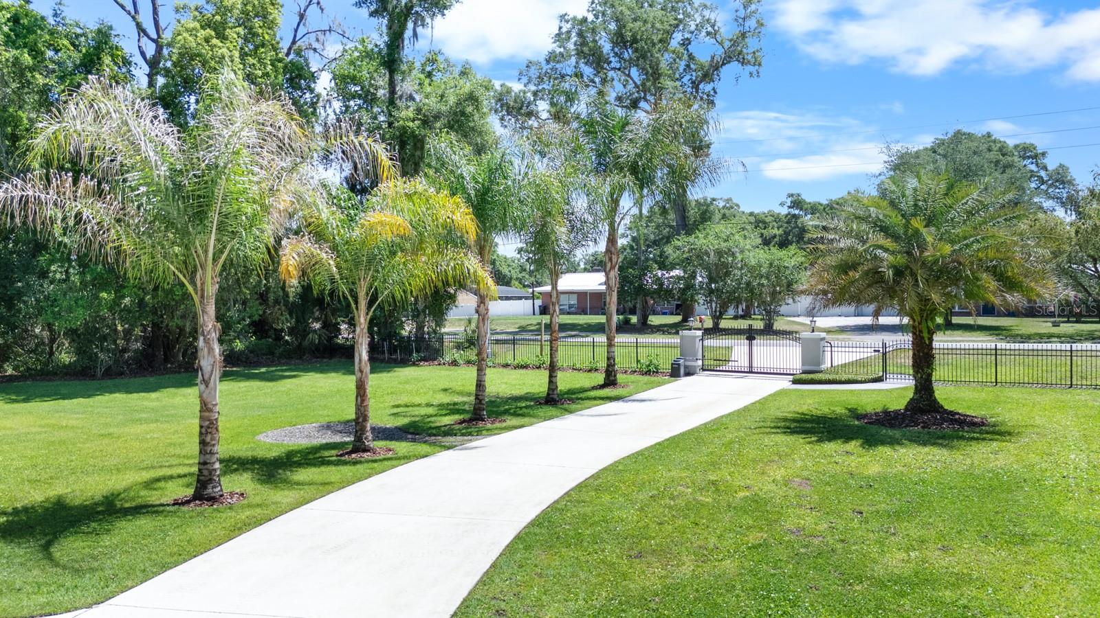 4040 GRAND AVE, DELAND, FL, 32720