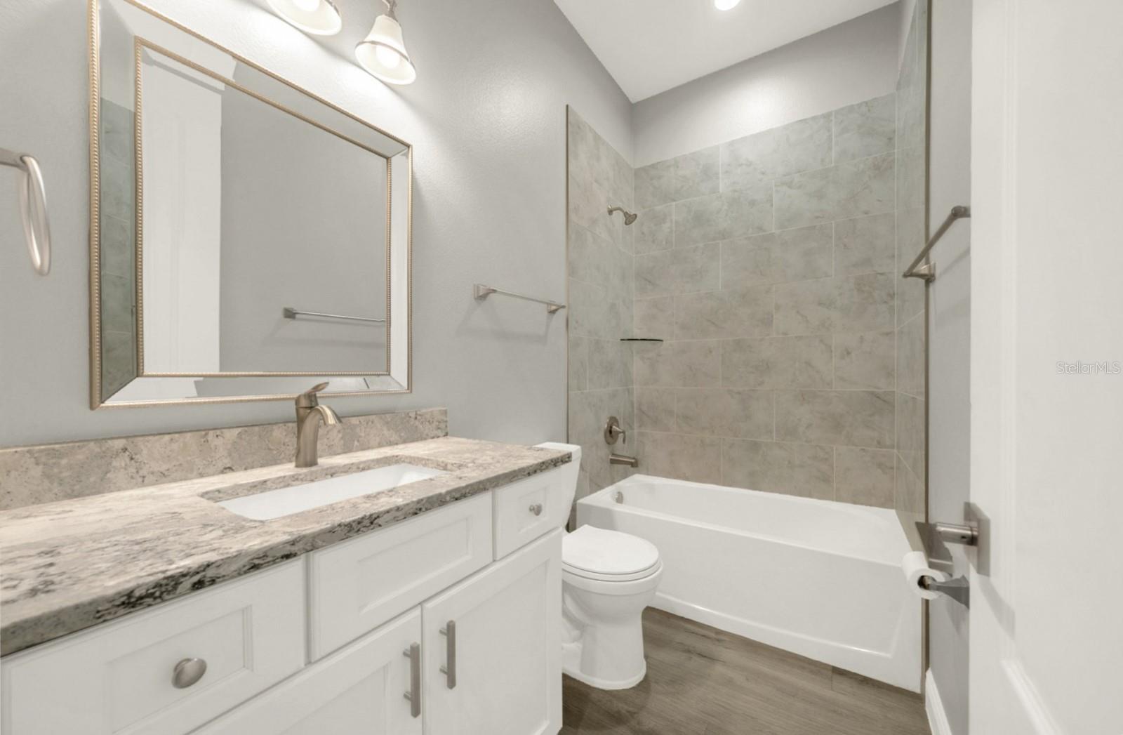 4040 GRAND AVE, DELAND, FL, 32720