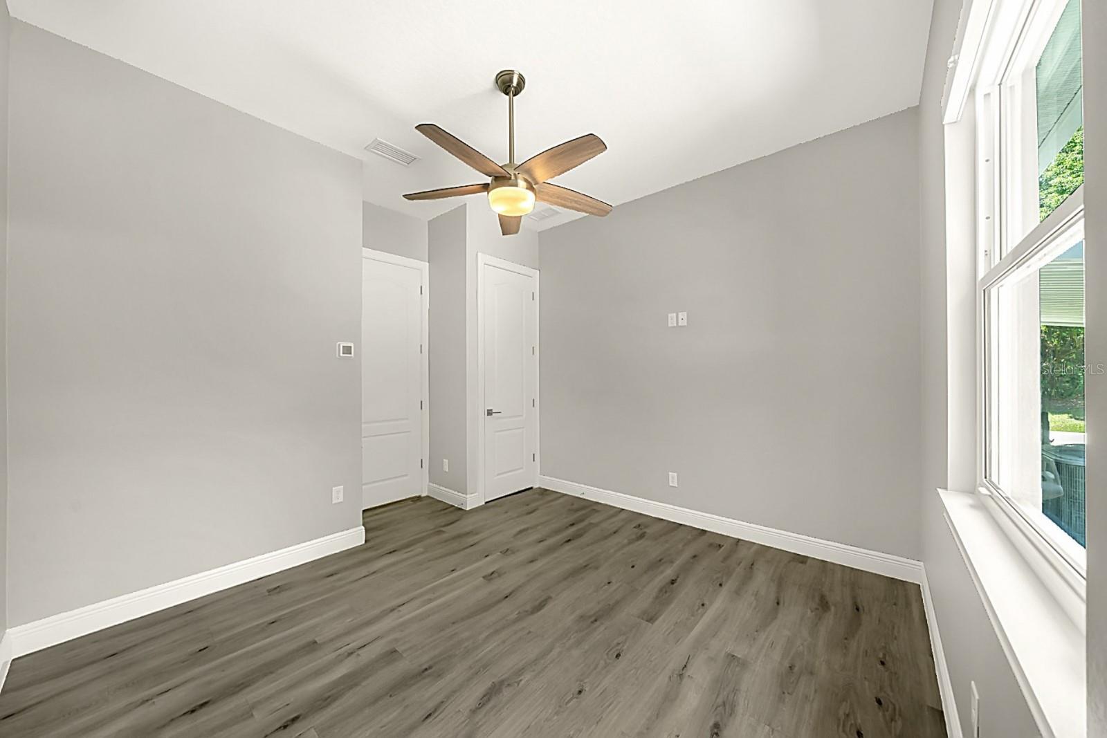 4040 GRAND AVE, DELAND, FL, 32720