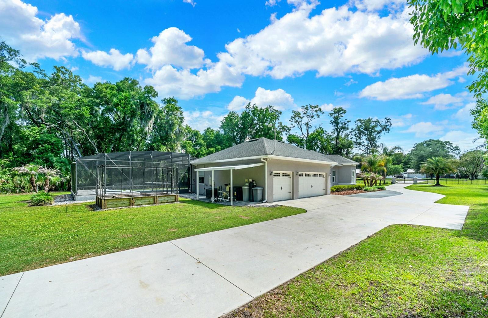 4040 GRAND AVE, DELAND, FL, 32720
