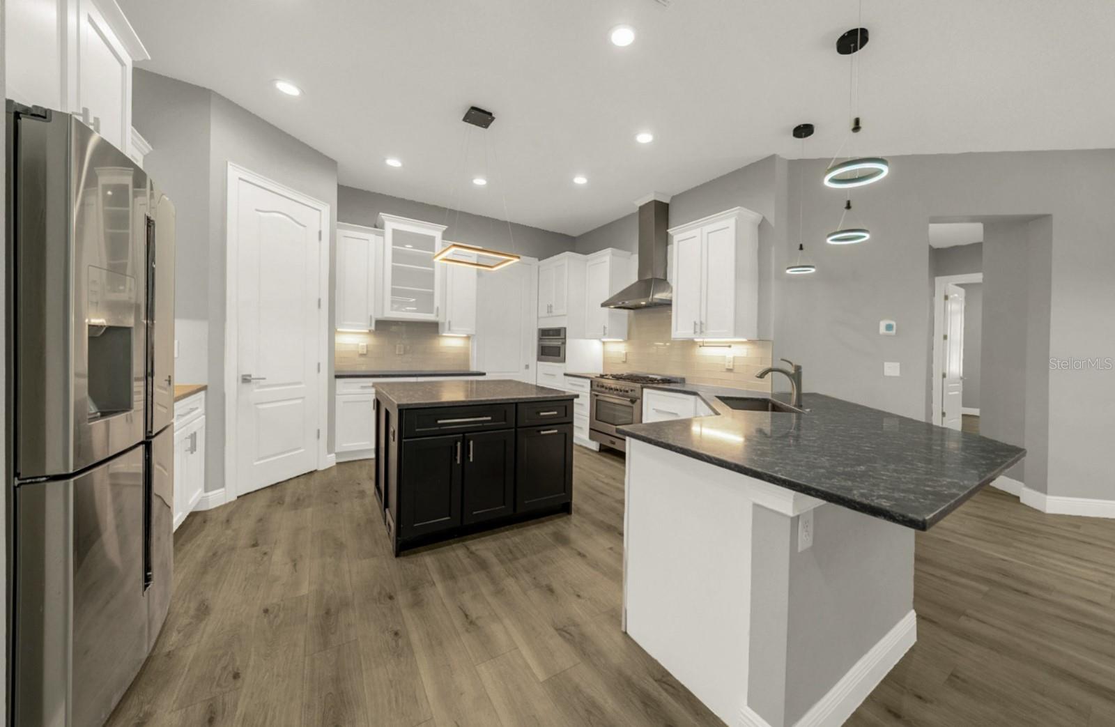 4040 GRAND AVE, DELAND, FL, 32720