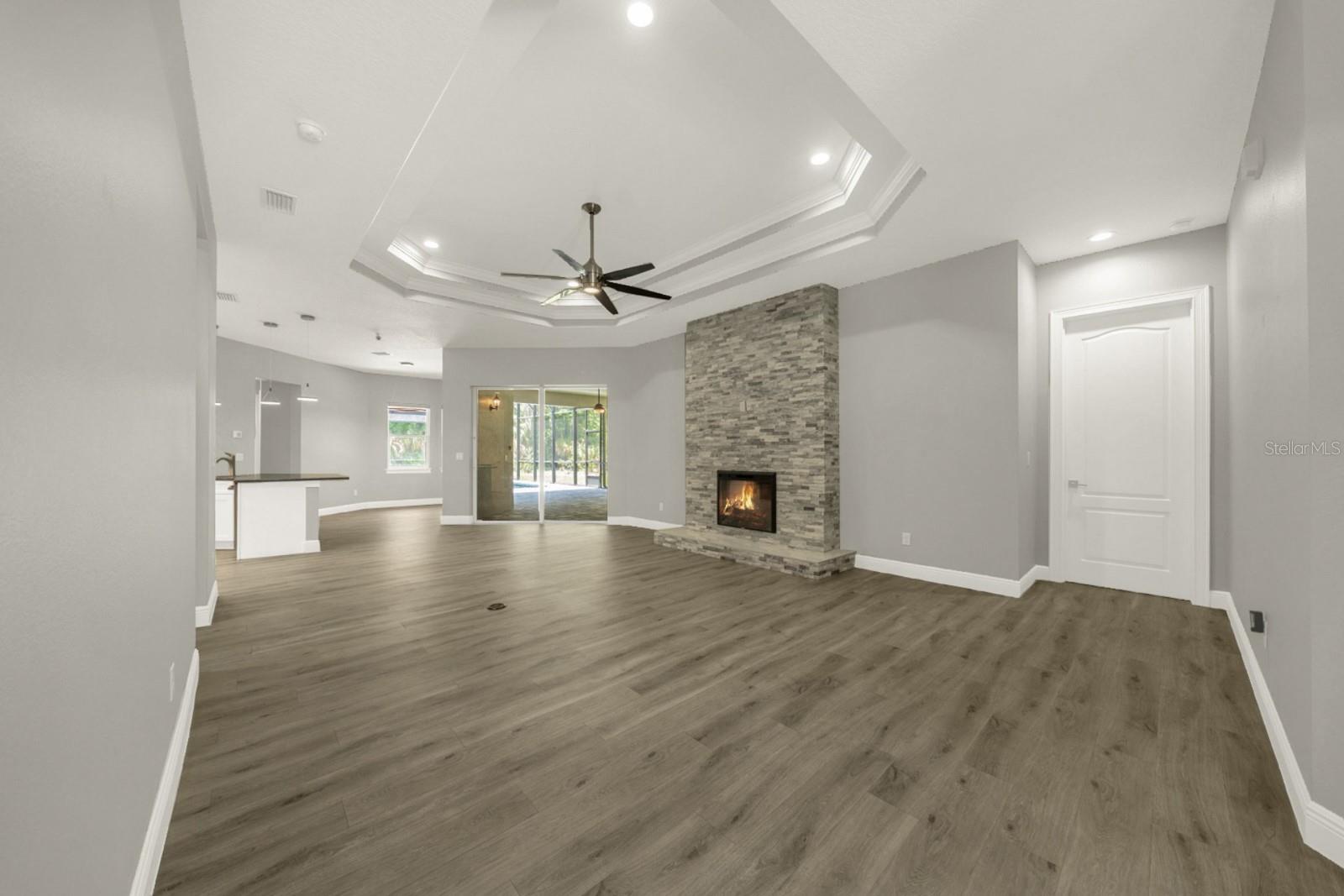 4040 GRAND AVE, DELAND, FL, 32720