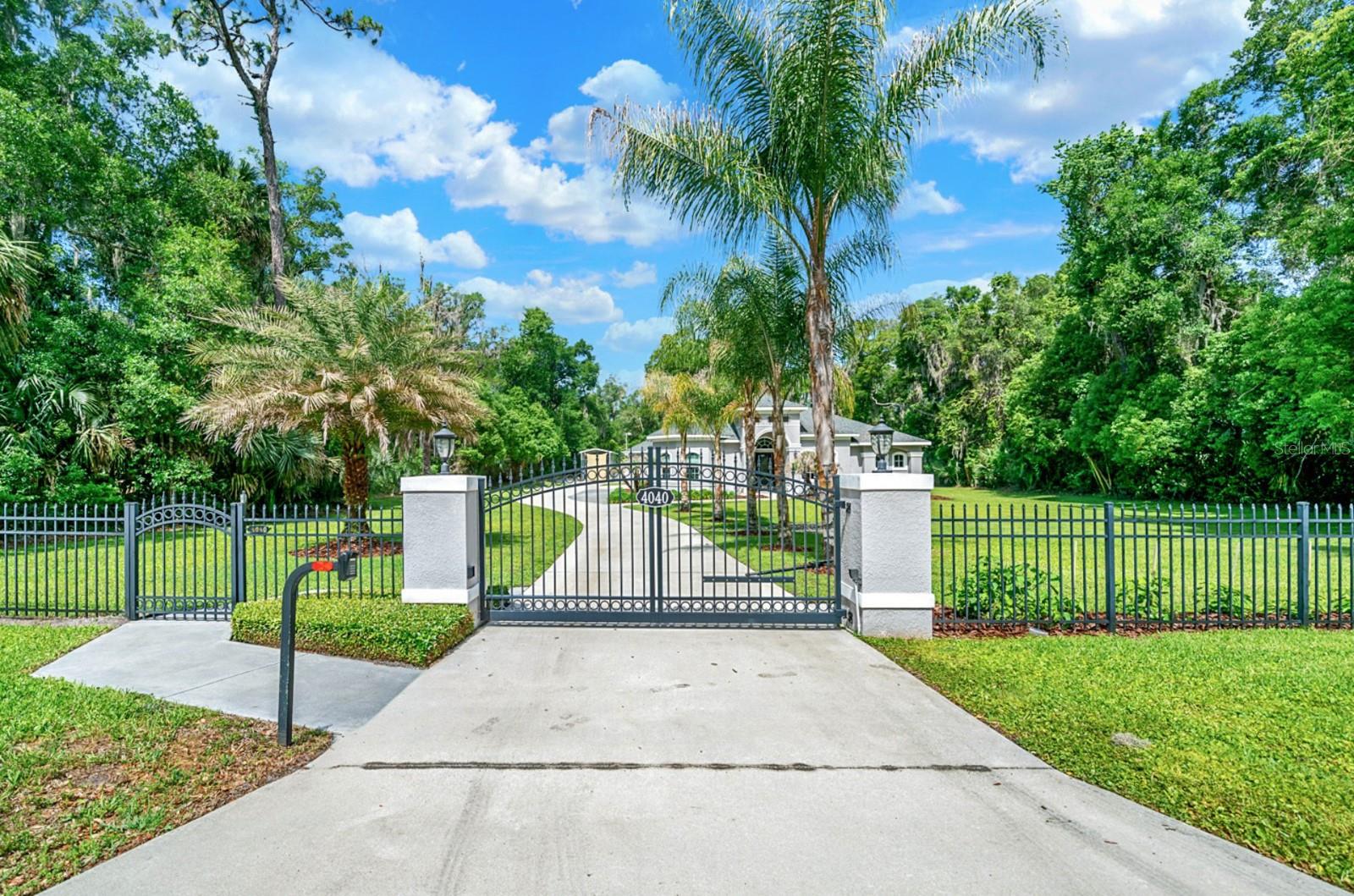 4040 GRAND AVE, DELAND, FL, 32720