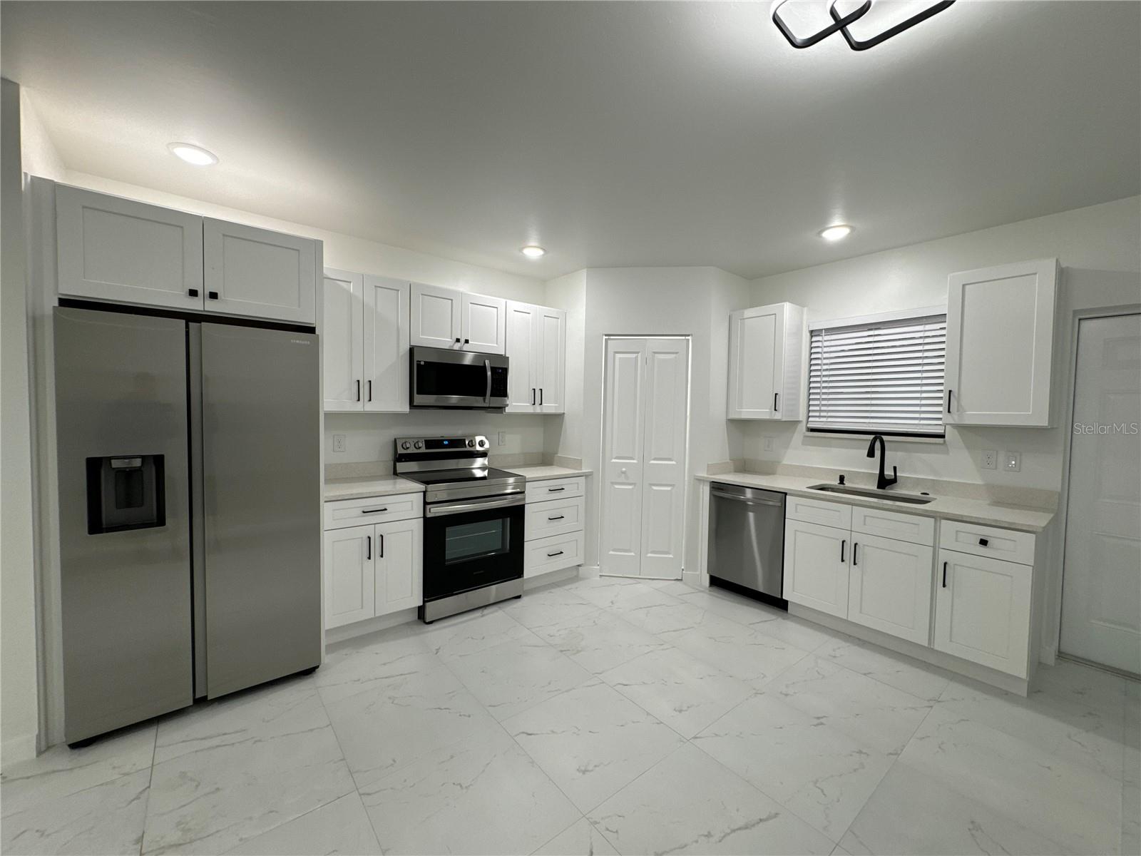 1775 GLENWAY CT, FORT MYERS, FL, 33916