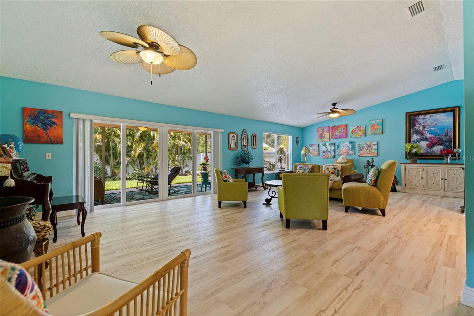 201 58TH AVE S, ST PETERSBURG, FL, 33705