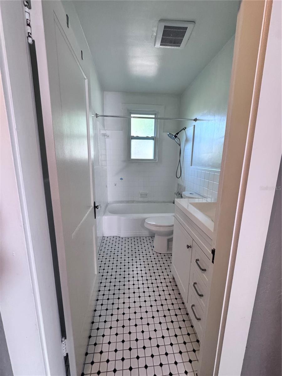 406 W ALVA ST, TAMPA, FL, 33603