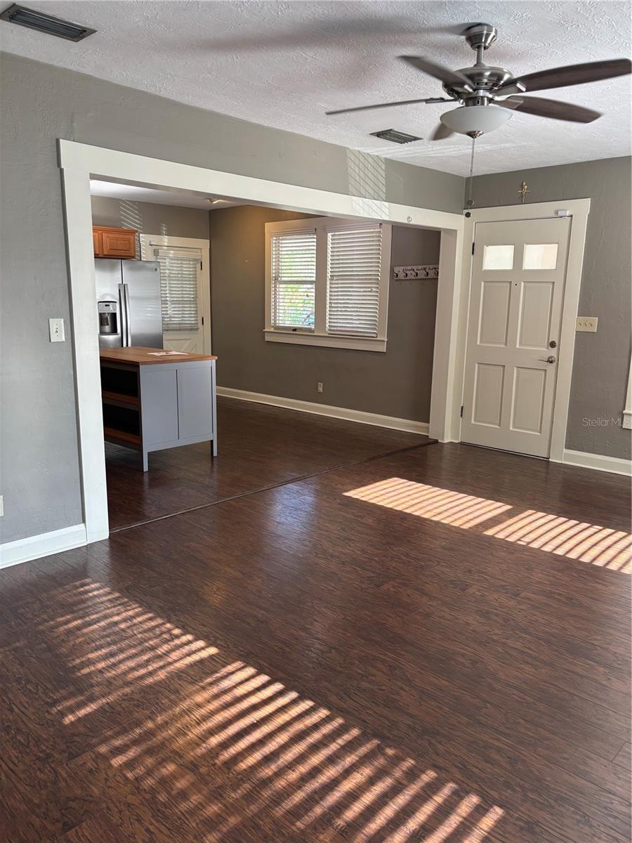 406 W ALVA ST, TAMPA, FL, 33603