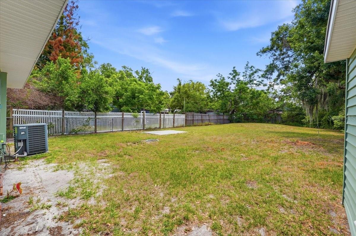 2437 JUNGLE ST, LAKELAND, FL, 33801