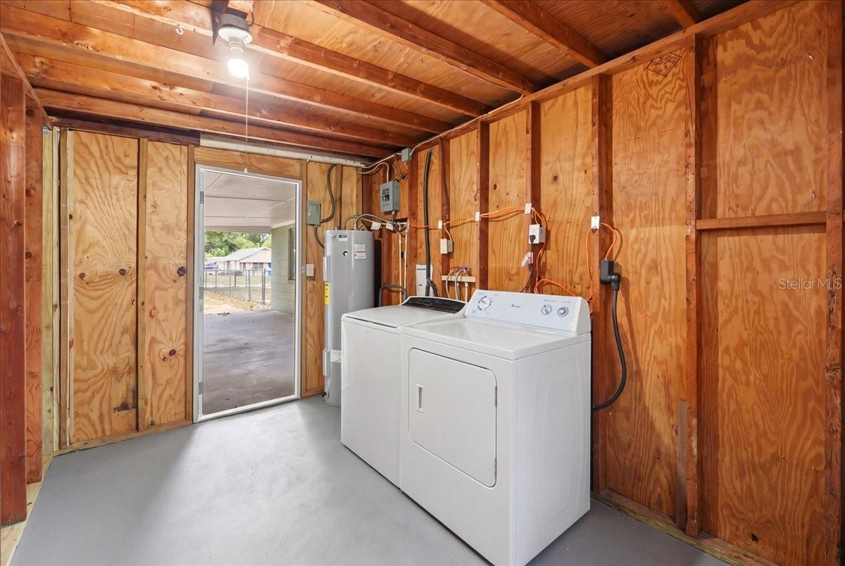 2437 JUNGLE ST, LAKELAND, FL, 33801