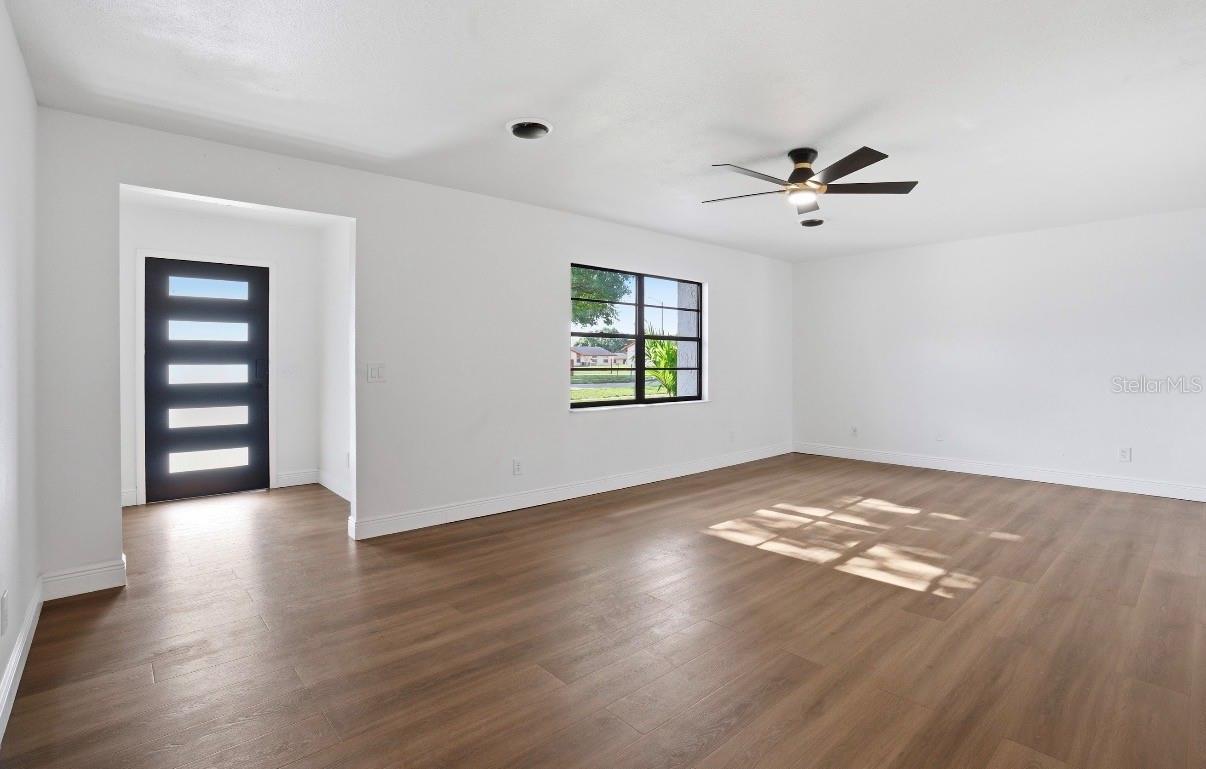 6111 18TH ST, ZEPHYRHILLS, FL, 33542