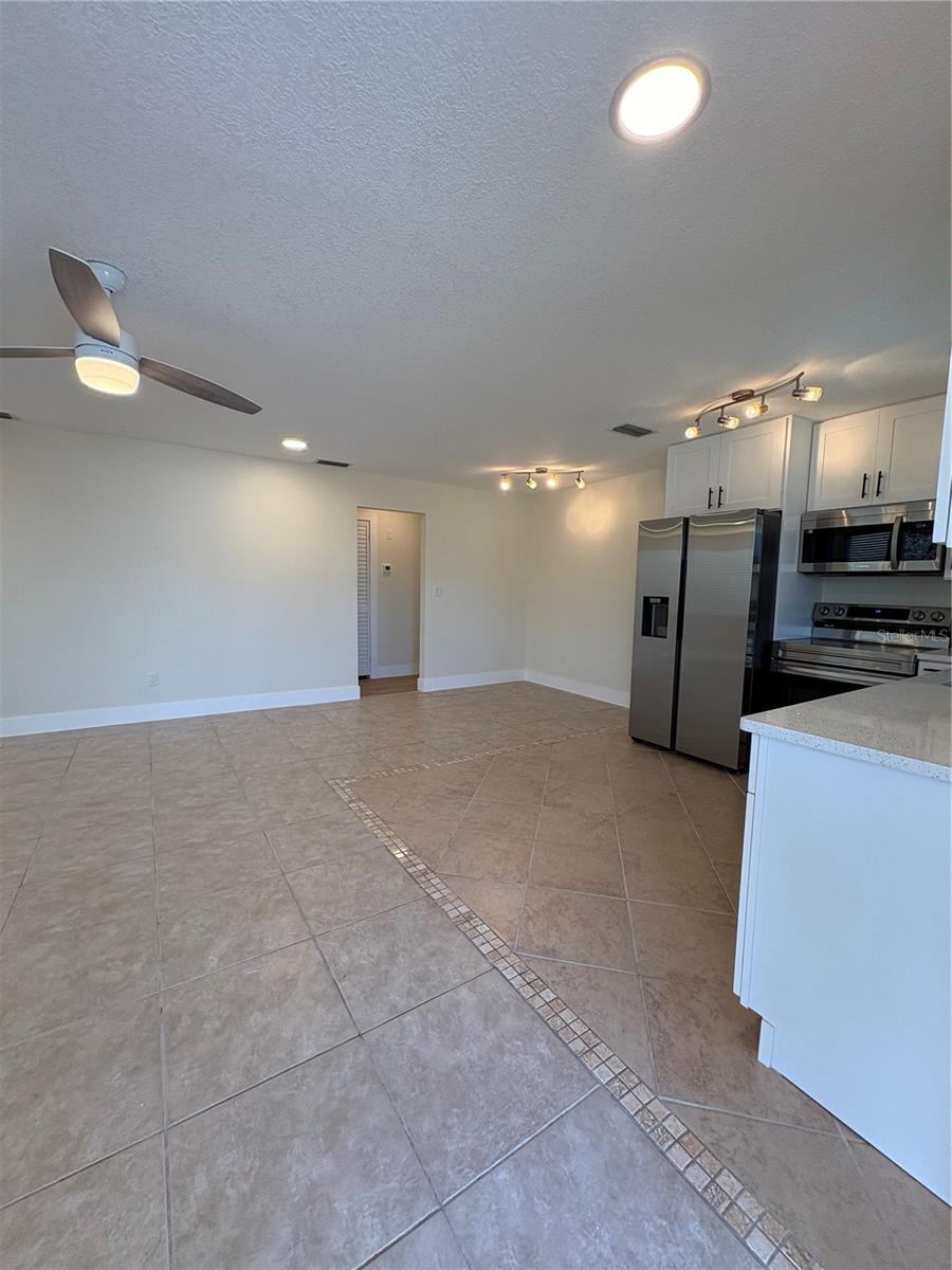 152 175TH TERRACE DR E #A, REDINGTON SHORES, FL, 33708