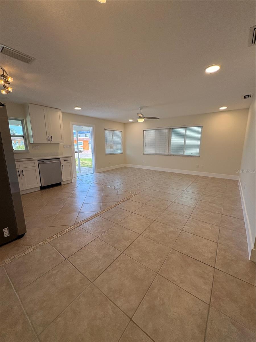 152 175TH TERRACE DR E #A, REDINGTON SHORES, FL, 33708
