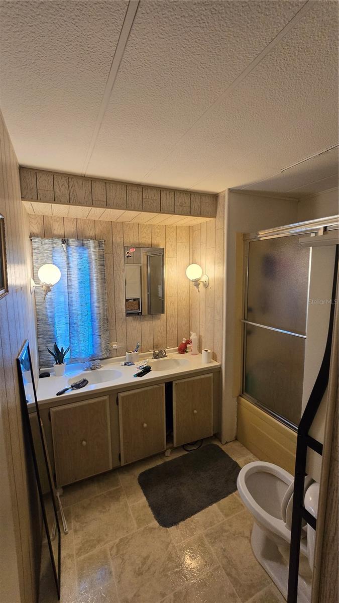 7393 121ST WAY, SEMINOLE, FL, 33772