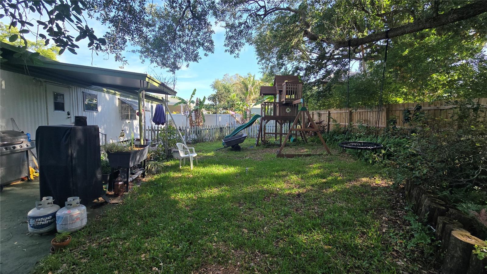 7393 121ST WAY, SEMINOLE, FL, 33772