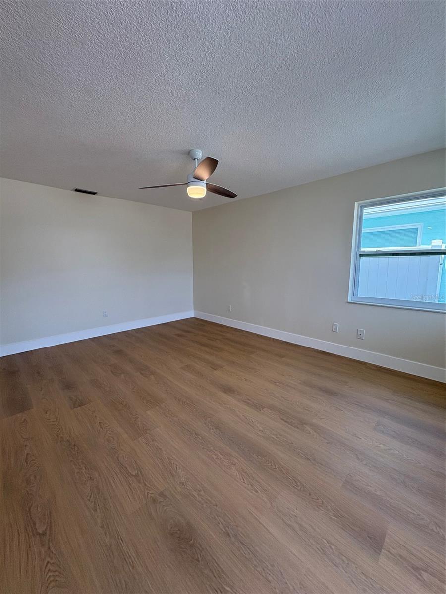 152 175TH TERRACE DR E #B, REDINGTON SHORES, FL, 33708