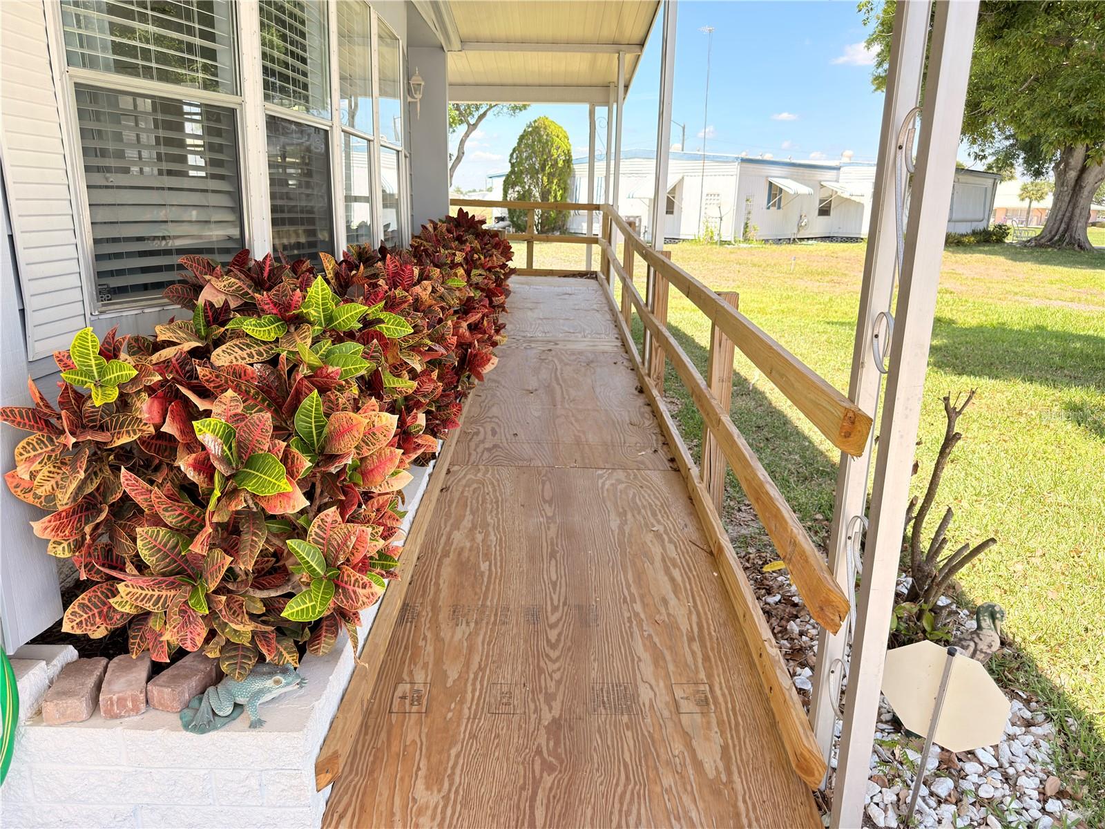 2202 BAHAMA RD W, SEBRING, FL, 33870