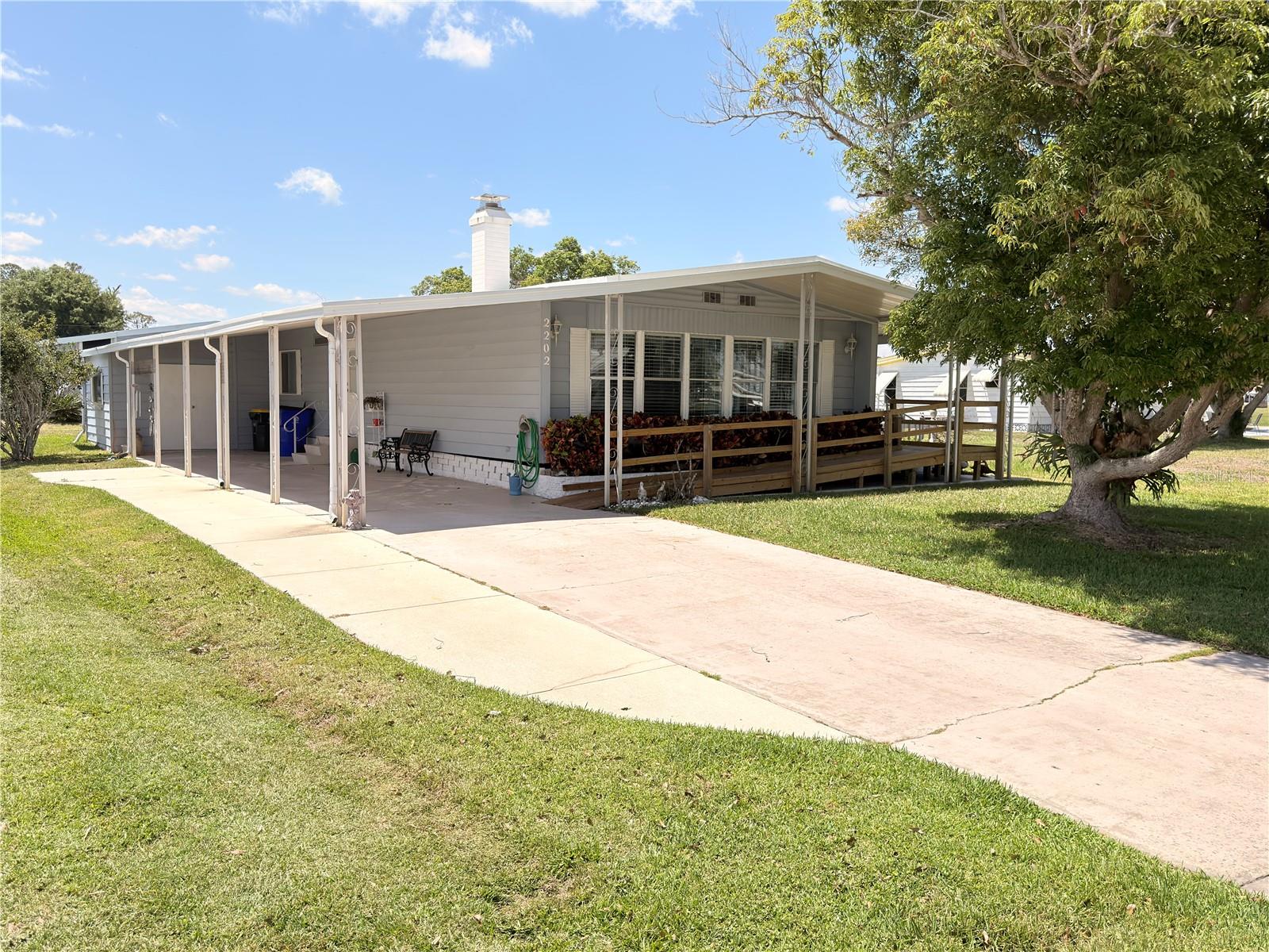 2202 BAHAMA RD W, SEBRING, FL, 33870