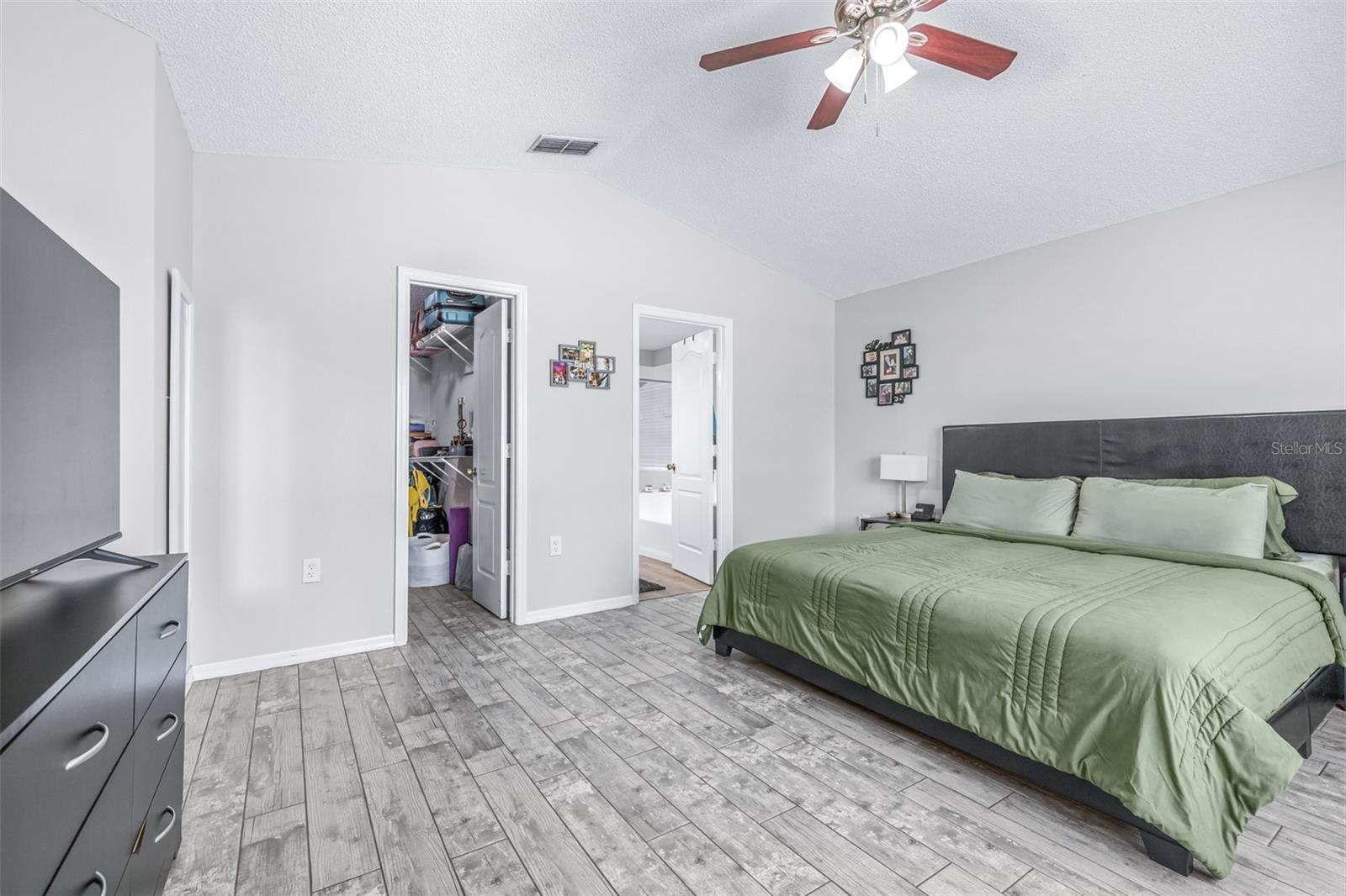 1016 MALLETWOOD DR, BRANDON, FL, 33510