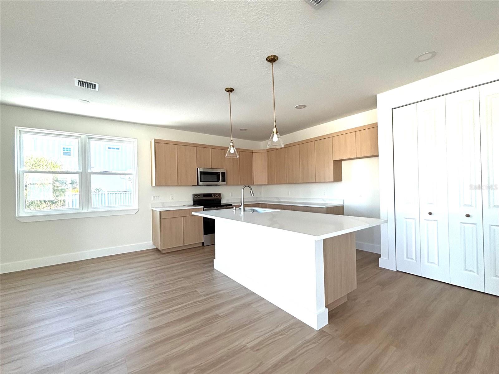 711 GULF BLVD, INDIAN ROCKS BEACH, FL, 33785