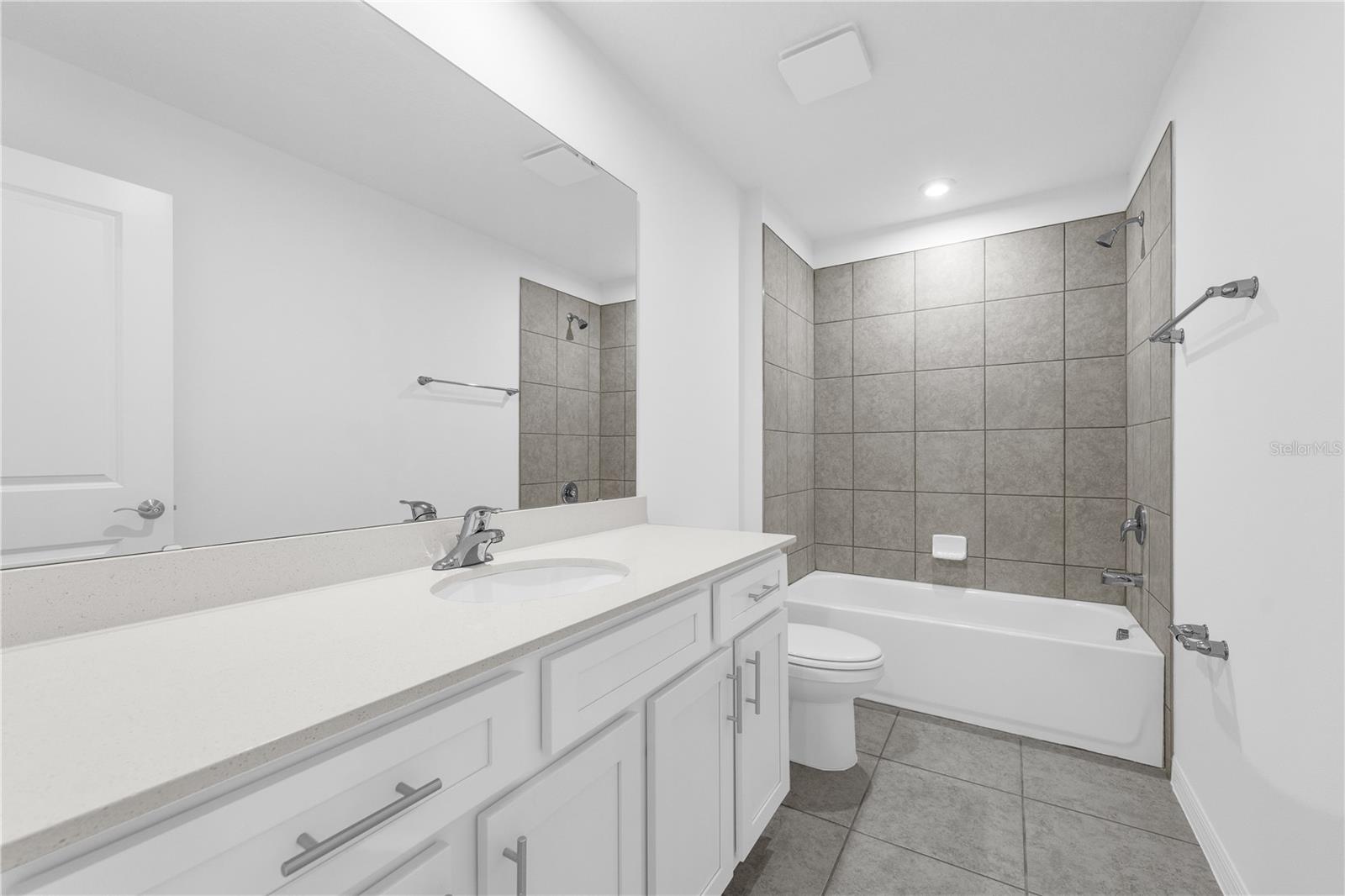5492 MEADOW WALK DR, DAVENPORT, FL, 33837