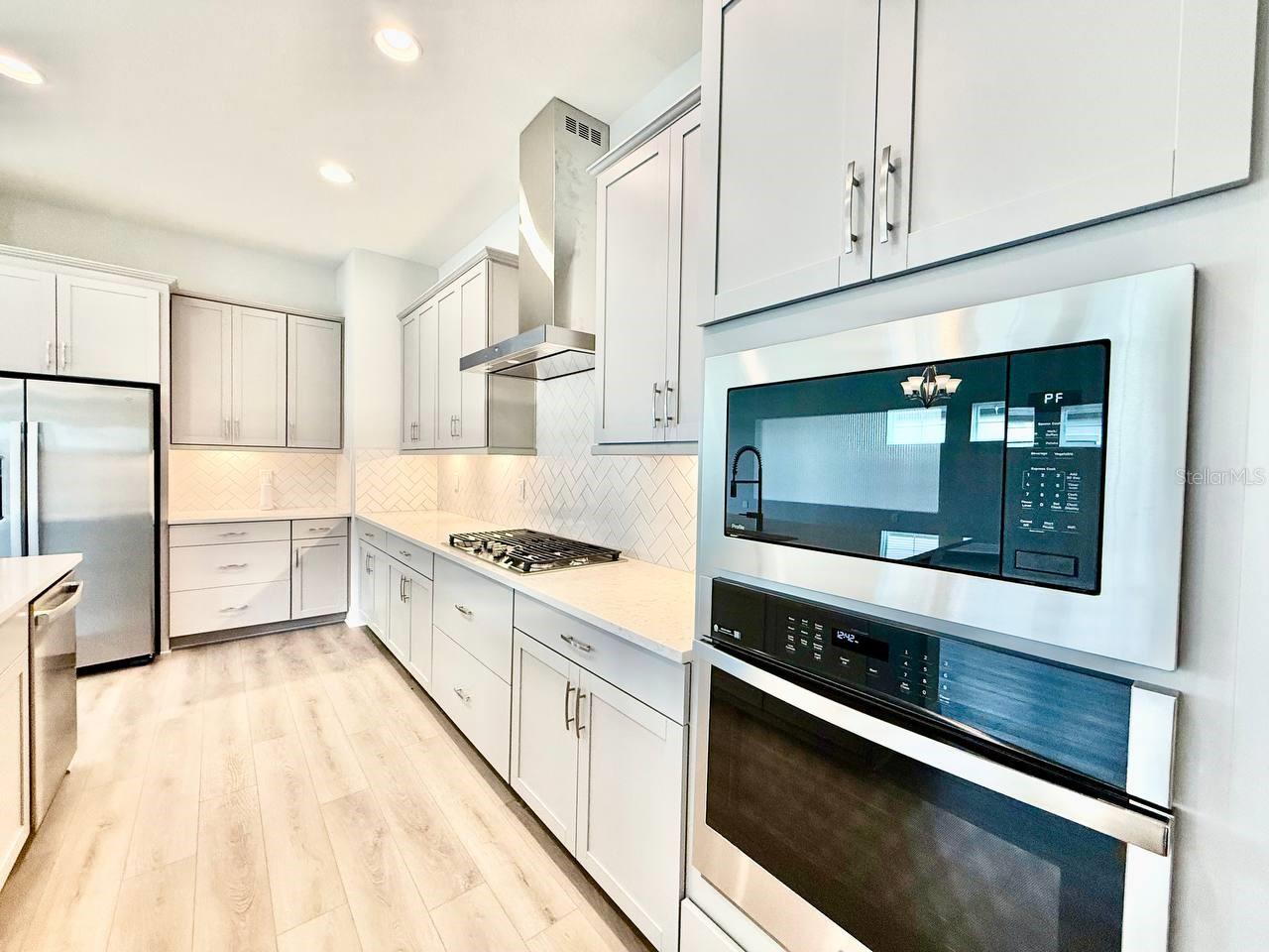 35609 STABLETON LN, ZEPHYRHILLS, FL, 33541