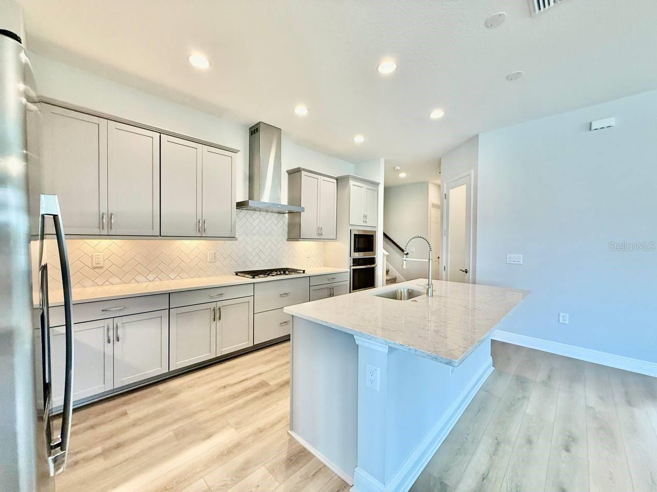 35609 STABLETON LN, ZEPHYRHILLS, FL, 33541