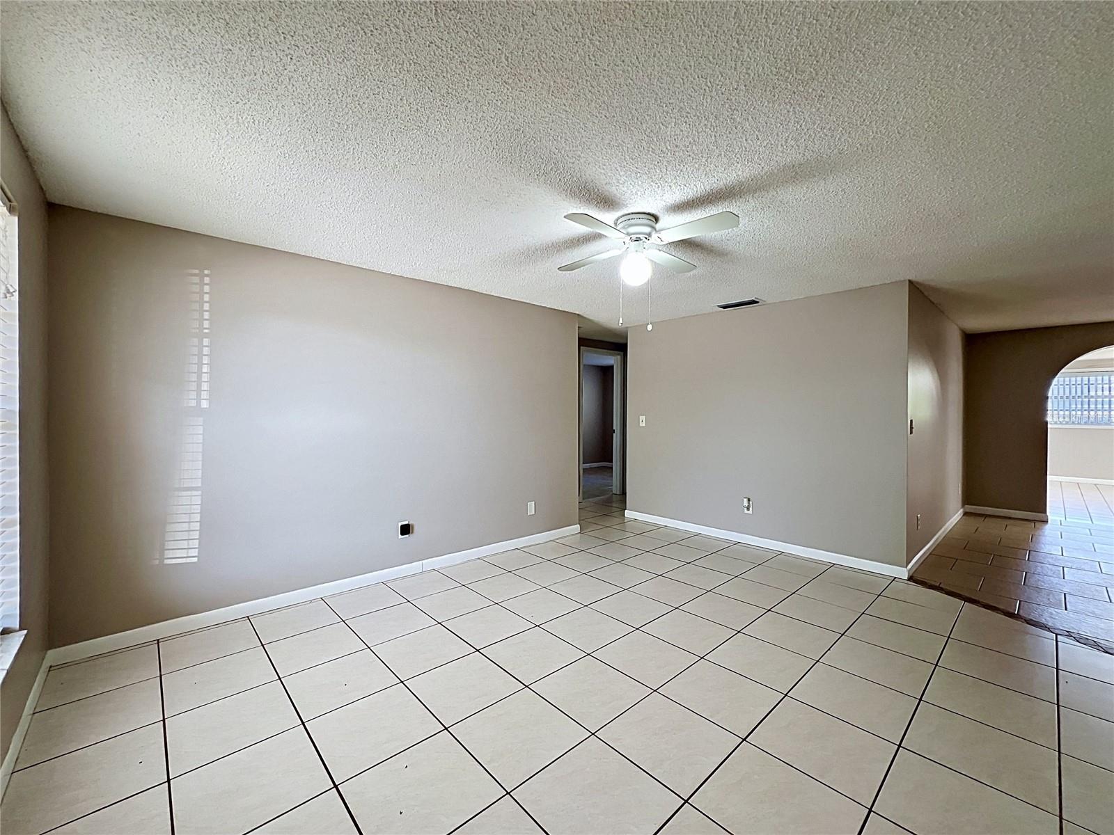 808 FALKIRK AVE, VALRICO, FL, 33594