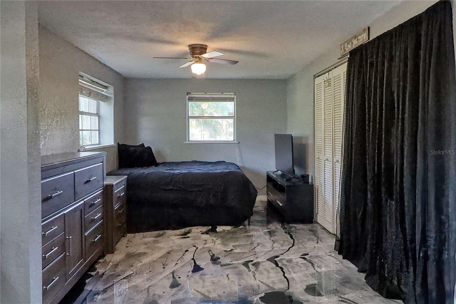 5205 FIVE ACRE RD, PLANT CITY, FL, 33565