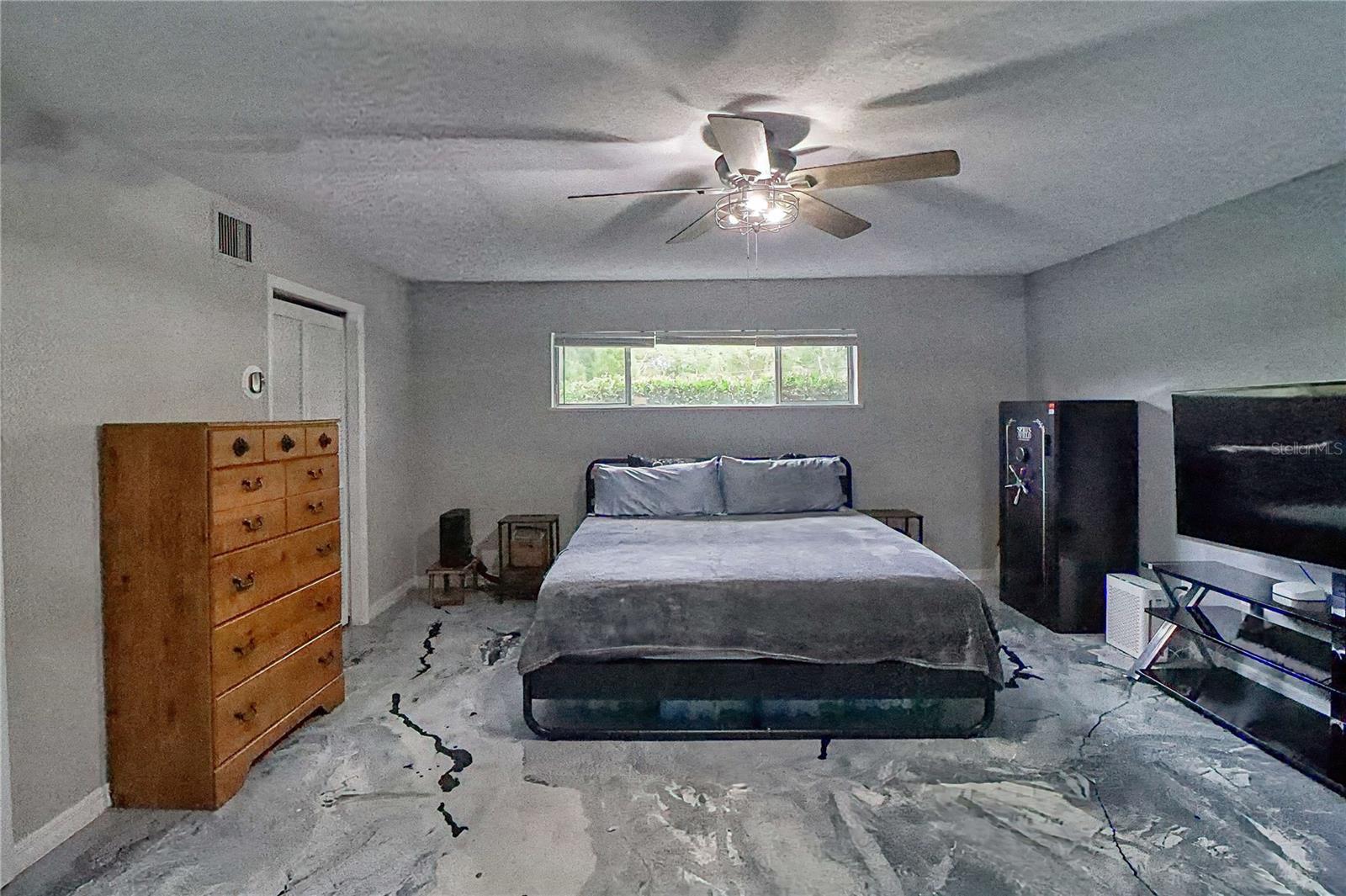 5205 FIVE ACRE RD, PLANT CITY, FL, 33565